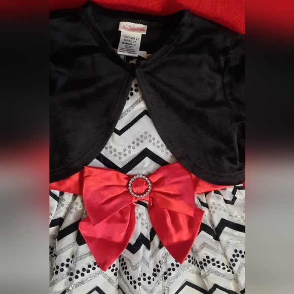 NWT 4T Youngland Black/white Holiday Formal DRESS w/ Velvet cardigan - Picture 3 of 3